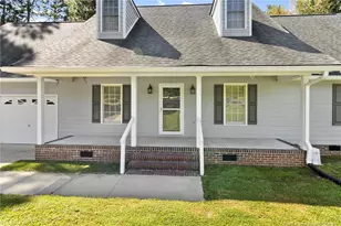 845 Larkspur Dr, Fayetteville, NC 28311 - Photo 5