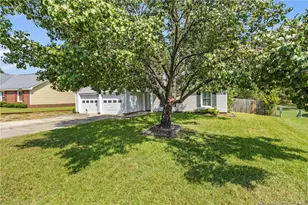 852 Santiato Dr, Fayetteville, NC 28314 - Photo 3