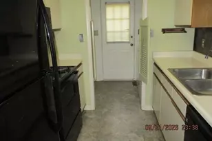 128 Villa Dr, Fayetteville, NC 28311 - Photo 9