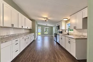 332 Best Rd, Whiteville, NC 28472 - Photo 5