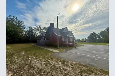949 Country Club Drive, Fayetteville, NC 28301 - Photo 17