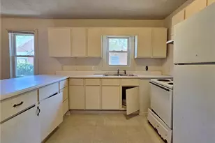 1103 Branson St, Fayetteville, NC 28305 - Photo 9