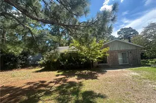 3201 Old Oak Ln, Hope Mills, NC 28348 - Photo 3