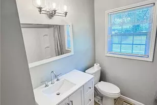 2879 County Line Rd, Saint Pauls, NC 28384 - Photo 9