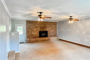 2879 County Line Rd, Saint Pauls, NC 28384 - Photo 17