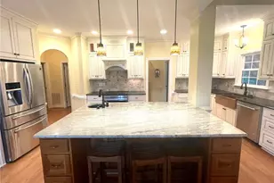 2519 S Edgewater Dr, Fayetteville, NC 28303 - Photo 9