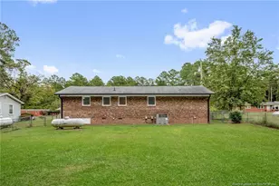 3858 Red Oak Dr, Fayetteville, NC 28306 - Photo 19