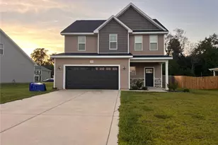380 Leach Creek Dr, Raeford, NC 28376 - Photo 1