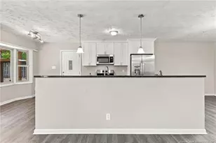 5520 Lawnwood Dr, Fayetteville, NC 28304 - Photo 13