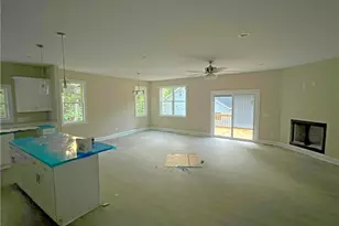 5117 Pheasant Ln, Sanford, NC 27332 - Photo 9