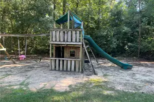 605 Yorkshire Pl, Lumberton, NC 28358 - Photo 5