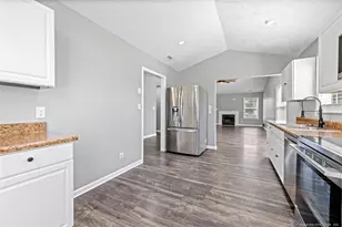 2927 Kingfisher Dr, Fayetteville, NC 28306 - Photo 7
