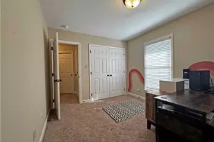 709 Longview Dr, Fayetteville, NC 28311 - Photo 15