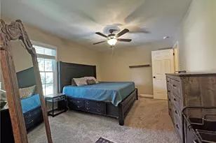 709 Longview Dr, Fayetteville, NC 28311 - Photo 13