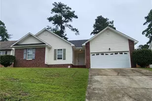1825 Swann St, Fayetteville, NC 28303 - Photo 1