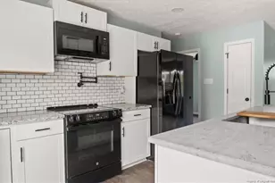 904 Austin St, Hamlet, NC 28345 - Photo 7