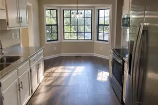 737 Maxine St, Fayetteville, NC 28303 - Photo 9