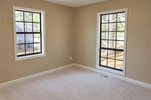 737 Maxine St, Fayetteville, NC 28303 - Photo 3