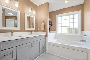 4135 Edward E Maynor Dr, Hope Mills, NC 28348 - Photo 5