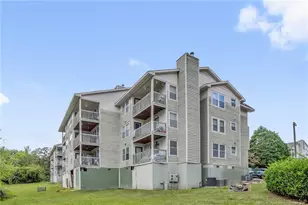 946 Stewarts Creek Dr, Fayetteville, NC 28314 - Photo 25