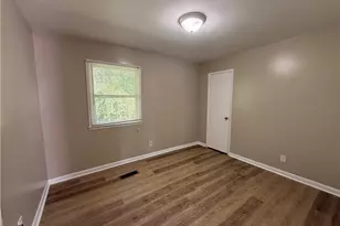 828 Ridge Rd, Fayetteville, NC 28311 - Photo 3