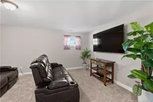 2111 Mannington Dr, Fayetteville, NC 28306 - Photo 17