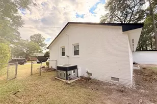 702 W 28th St, Lumberton, NC 28358 - Photo 31