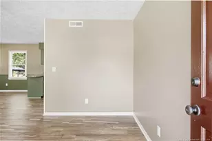109 E Walnut St, Bladenboro, NC 28320 - Photo 5