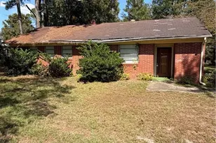 1604 Stansfield Dr, Fayetteville, NC 28303 - Photo 1