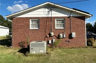 754 W Horne Rd, Rowland, NC 28383 - Photo 3