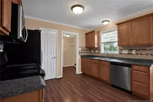 2460 Saltwood Dr, Fayetteville, NC 28306 - Photo 9