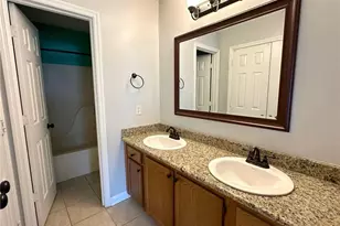 2229 Mossycup Ln, Fayetteville, NC 28304 - Photo 9