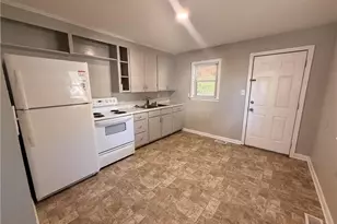 405 Laura Ct, Spring Lake, NC 28390 - Photo 3
