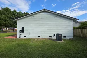 5711 Sagamore Rd, Hope Mills, NC 28348 - Photo 5