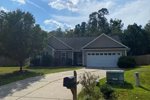 331 Beaconfield Dr, Fayetteville, NC 28311 - Photo 1