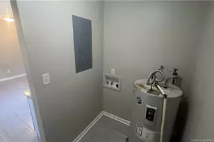 6544 Amanda Cir, Fayetteville, NC 28304 - Photo 3