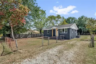 623 Eva Cir, Spring Lake, NC 28390 - Photo 3