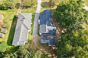 321 Martin Luther King Blvd, Clinton, NC 28328 - Photo 5
