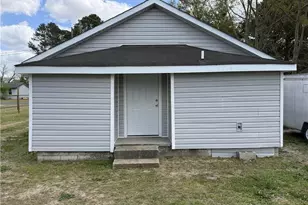 515 McInnis St, Pembroke, NC 28372 - Photo 39