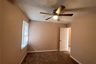 4152 Village Dr, Fayetteville, NC 28304 - Photo 15