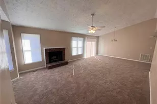 4152 Village Dr, Fayetteville, NC 28304 - Photo 5
