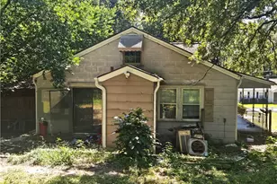 811 Anarine Rd, Fayetteville, NC 28303 - Photo 3