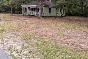 23661 Bundy St, Wagram, NC 28369 - Photo 1
