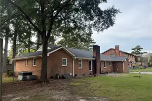 3545 Rosewood Dr, Lumberton, NC 28358 - Photo 5