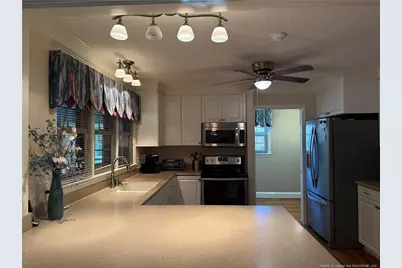 315 W Edinborough Avenue, Raeford, NC 28376 - Photo 33