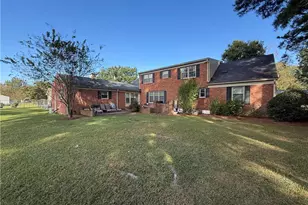 315 W Edinborough Ave, Raeford, NC 28376 - Photo 7