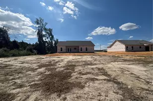 1120 Wallace McLean Rd, Raeford, NC 28376 - Photo 3