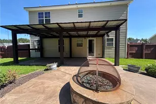 438 Roanoke Dr, Raeford, NC 28376 - Photo 13
