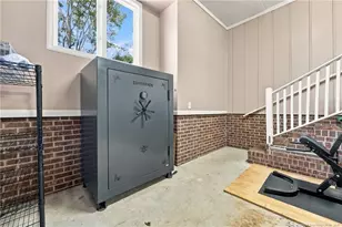 208 Nielsen Dr, Fayetteville, NC 28306 - Photo 19