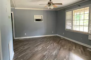 602 5th St, Bladenboro, NC 28320 - Photo 3